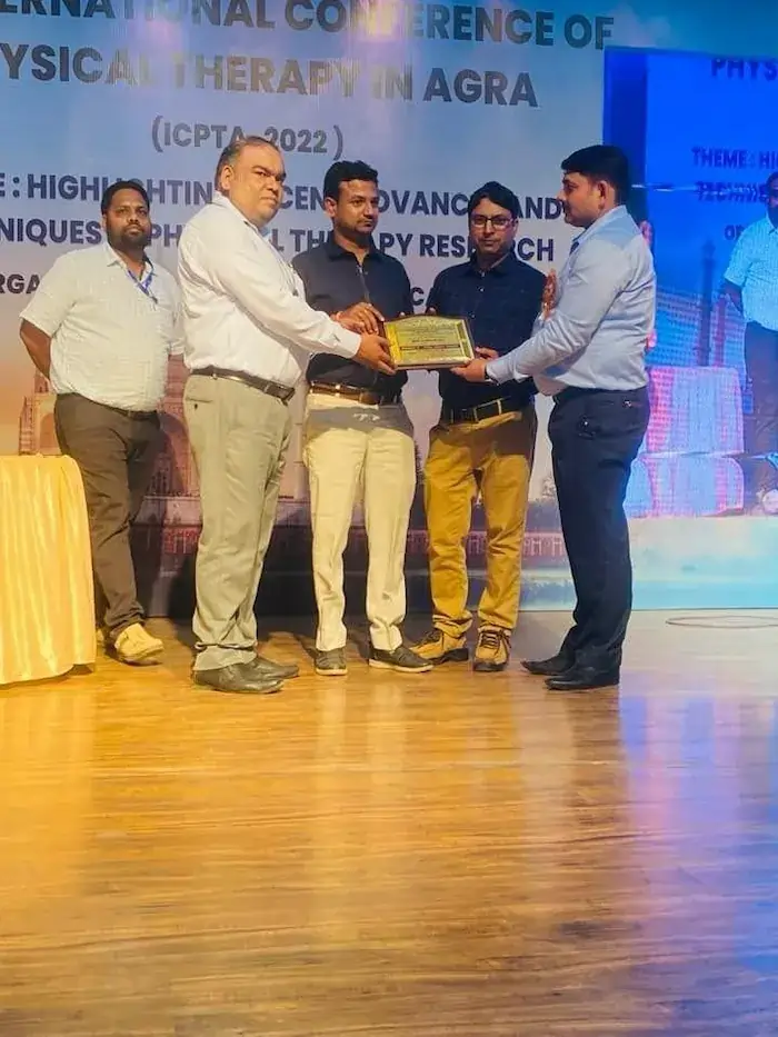 Patient Rehabilitation Excellence Award received by Shamli Physiotherapy Clinic